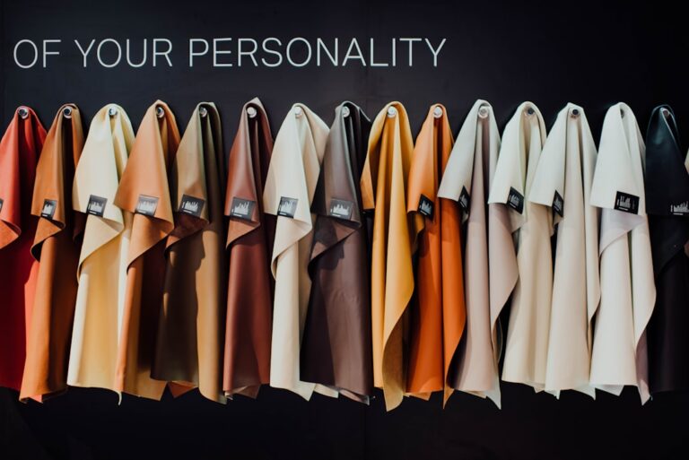 Texteis De Cores Variadas RvzOH38nxoQ