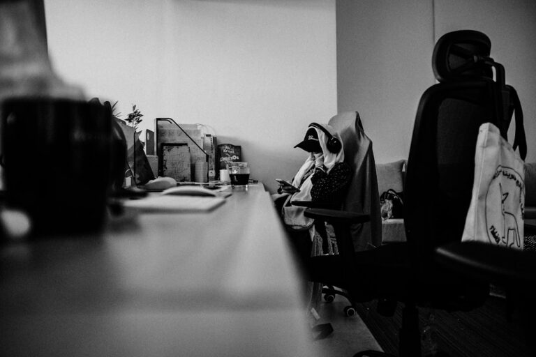 Bagagem Em Uma Mesa 3xwWvtWoc7k